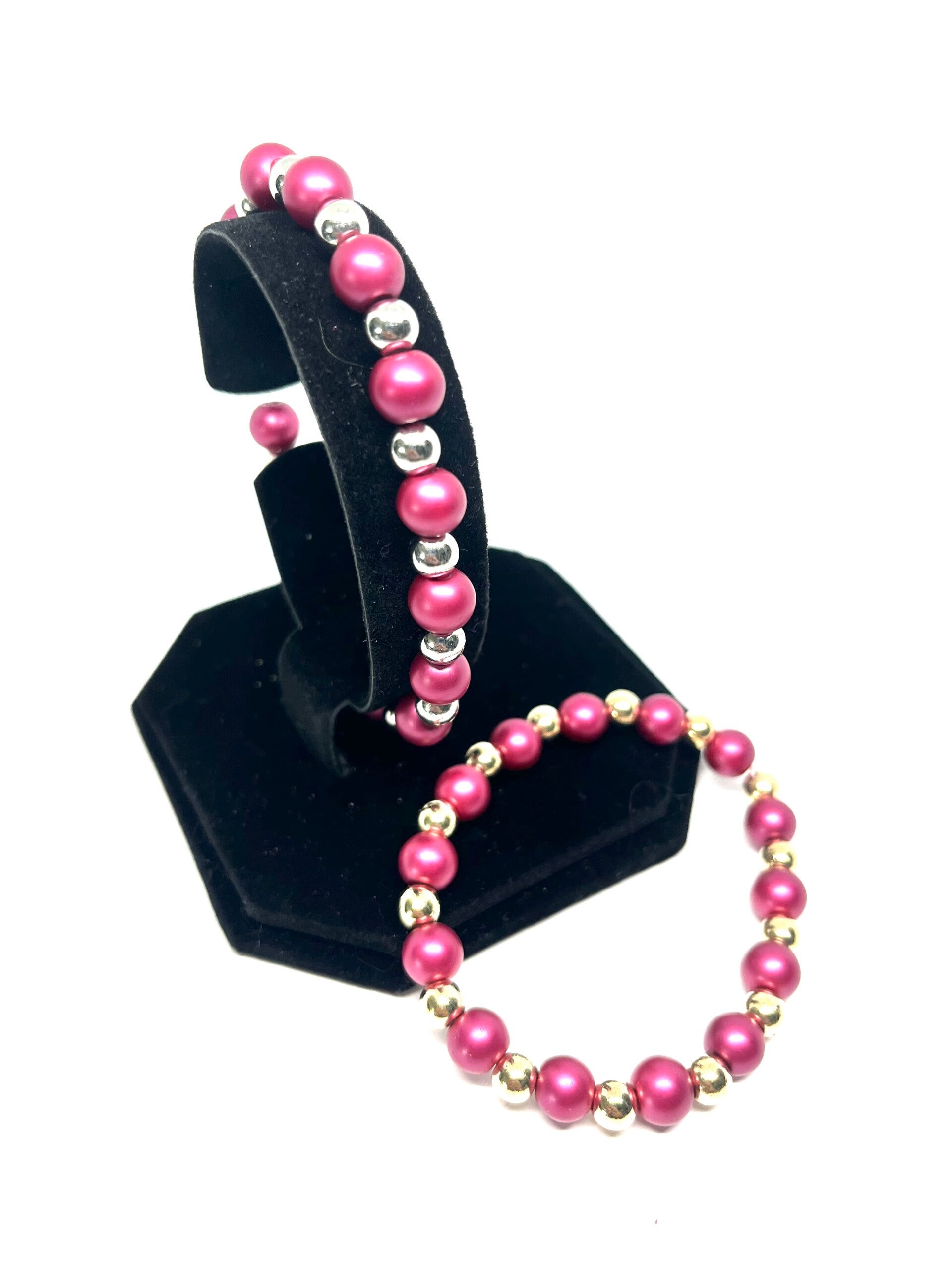 Paarse kralenarmband (M) met goud- en zilveren details