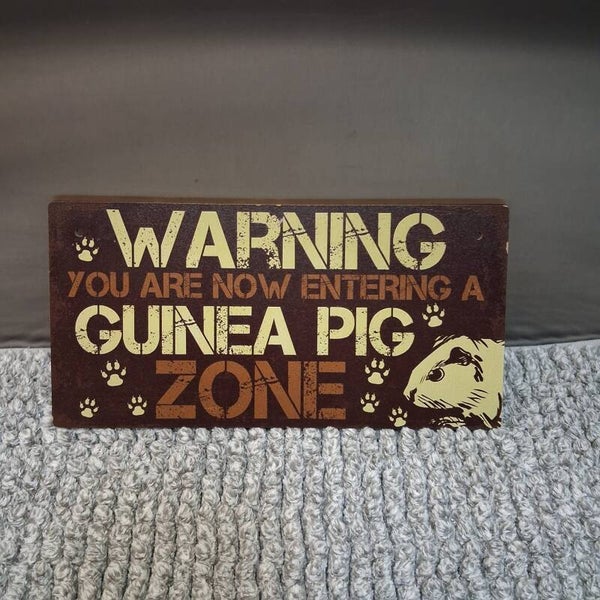 Tekstbordje (hout): Warning you are now entering...