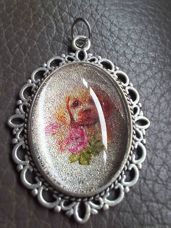 Labrador/Golden Retriever Pendant - Resin Jewellery