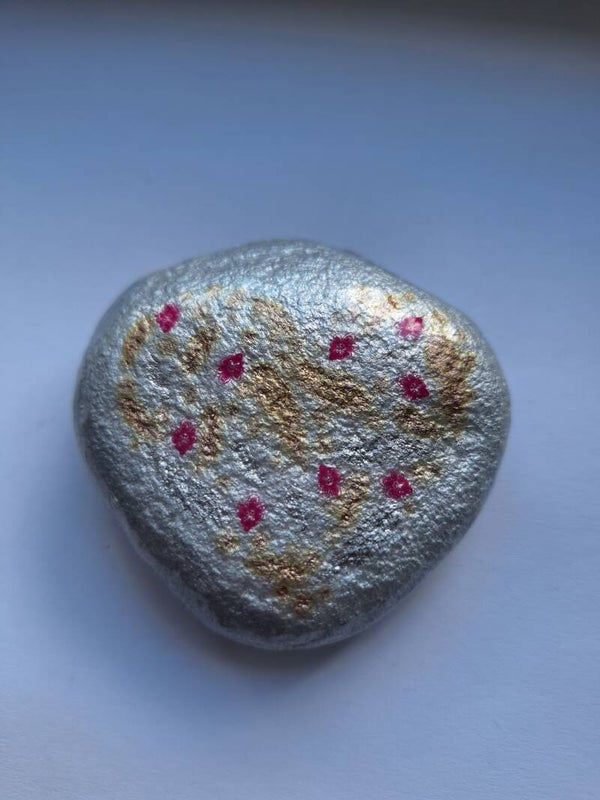 Feathered Heart - Pebble Art