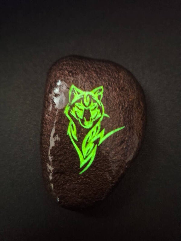 Glow In The Dark Tribal Wolf - Pebble Art