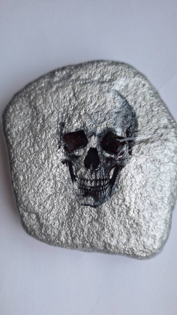 Skull - Pebble Art