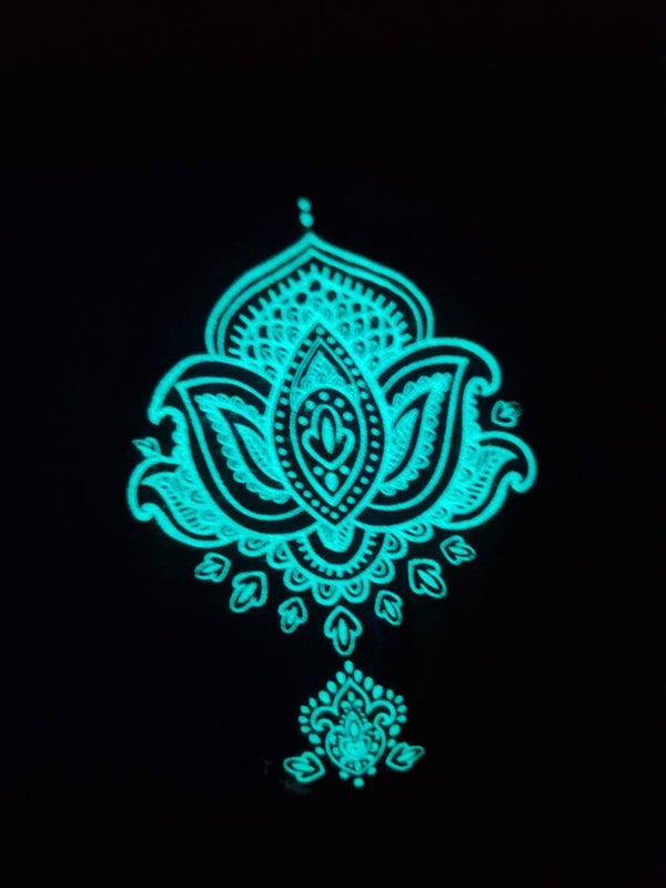 Glow In The Dark Mandala Lotus Flower - Pebble Art