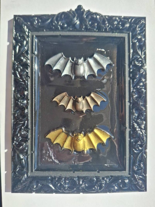 Triple Bat Wall Filler 3D - Resin Art