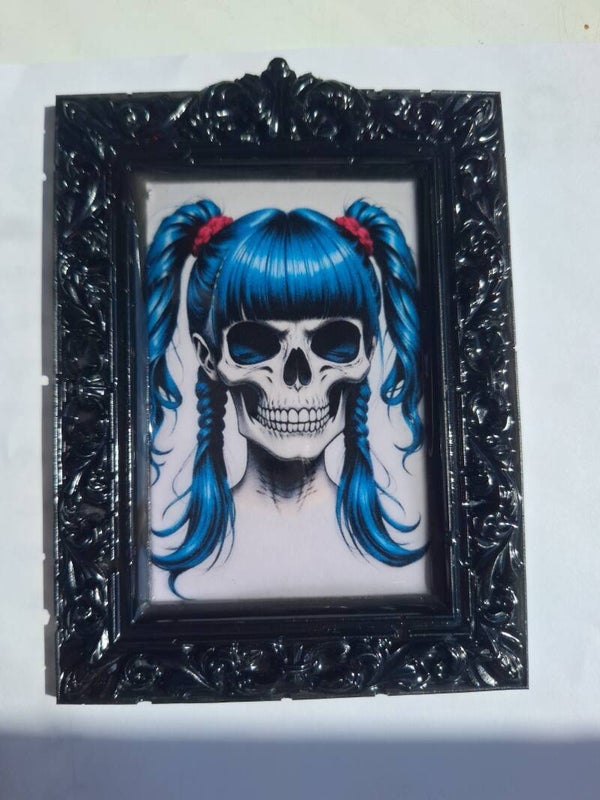 Female Skull Wall Filler - Resin Art