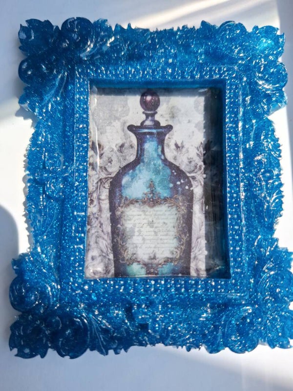 Apothecary Bottle Wall Filler - Resin Art