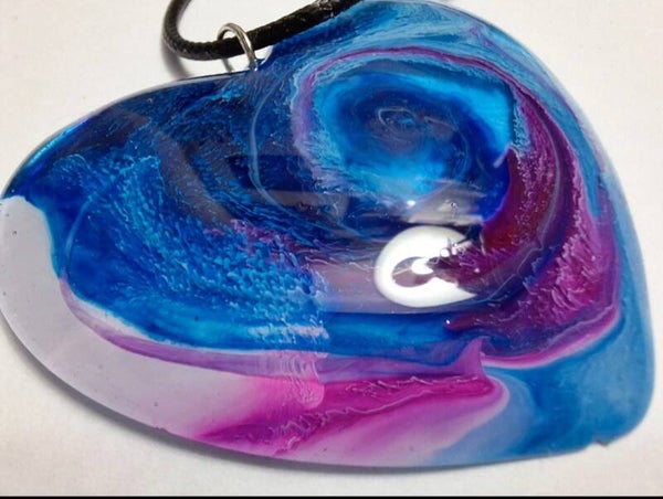Petri Style Heart Pendant - Resin Jewellery
