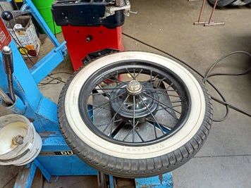 spaakvelgen op banden demontage machine 