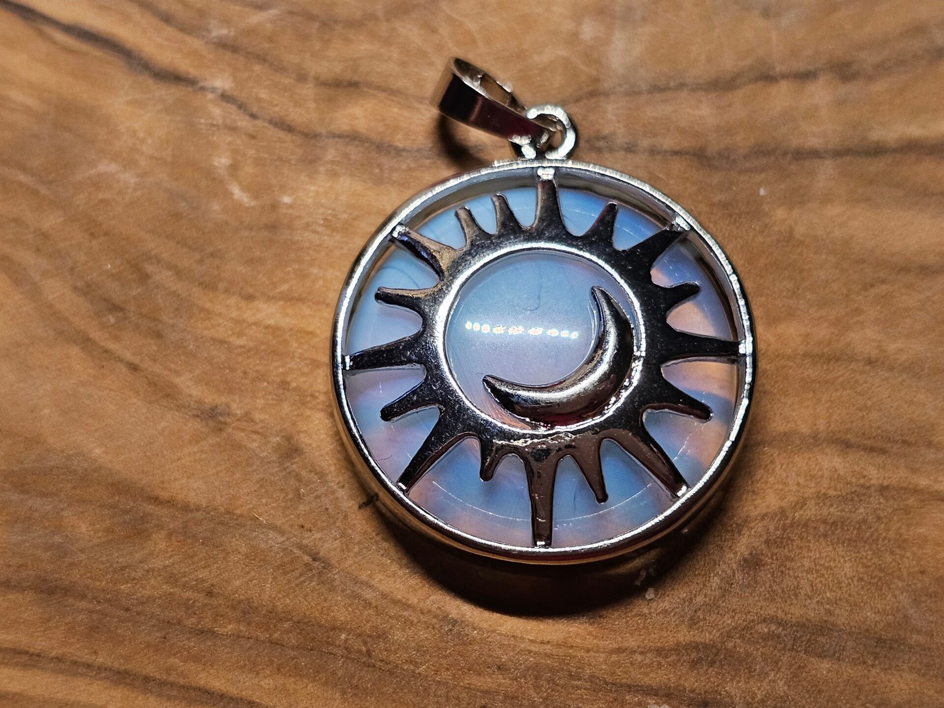 0paal Edelsteen hanger zon&maan