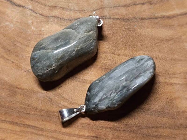 Kattenoog edelsteenhanger met geboord oogje