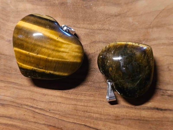 Tijgeroog edelsteenhanger hartvorm