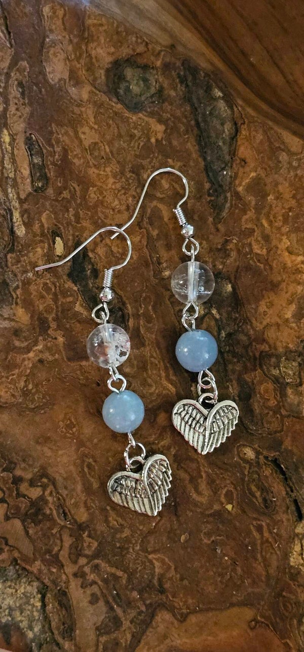 Angeliet/bergkristal oorbellen met hart