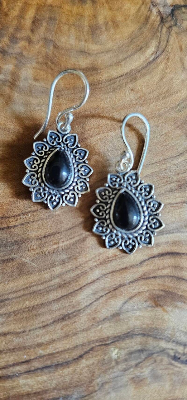 Oorbellen zwarte toermalijn