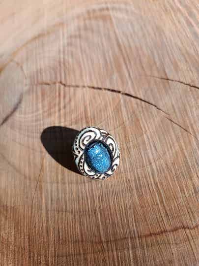 Bague en bois et verre
