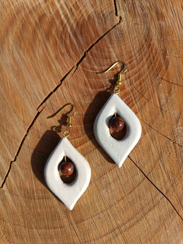 Boucles d'oreilles en bois et pierres naturelles