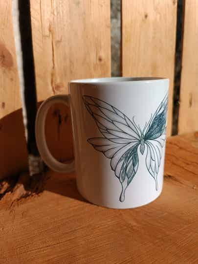 Mug papillon gris
