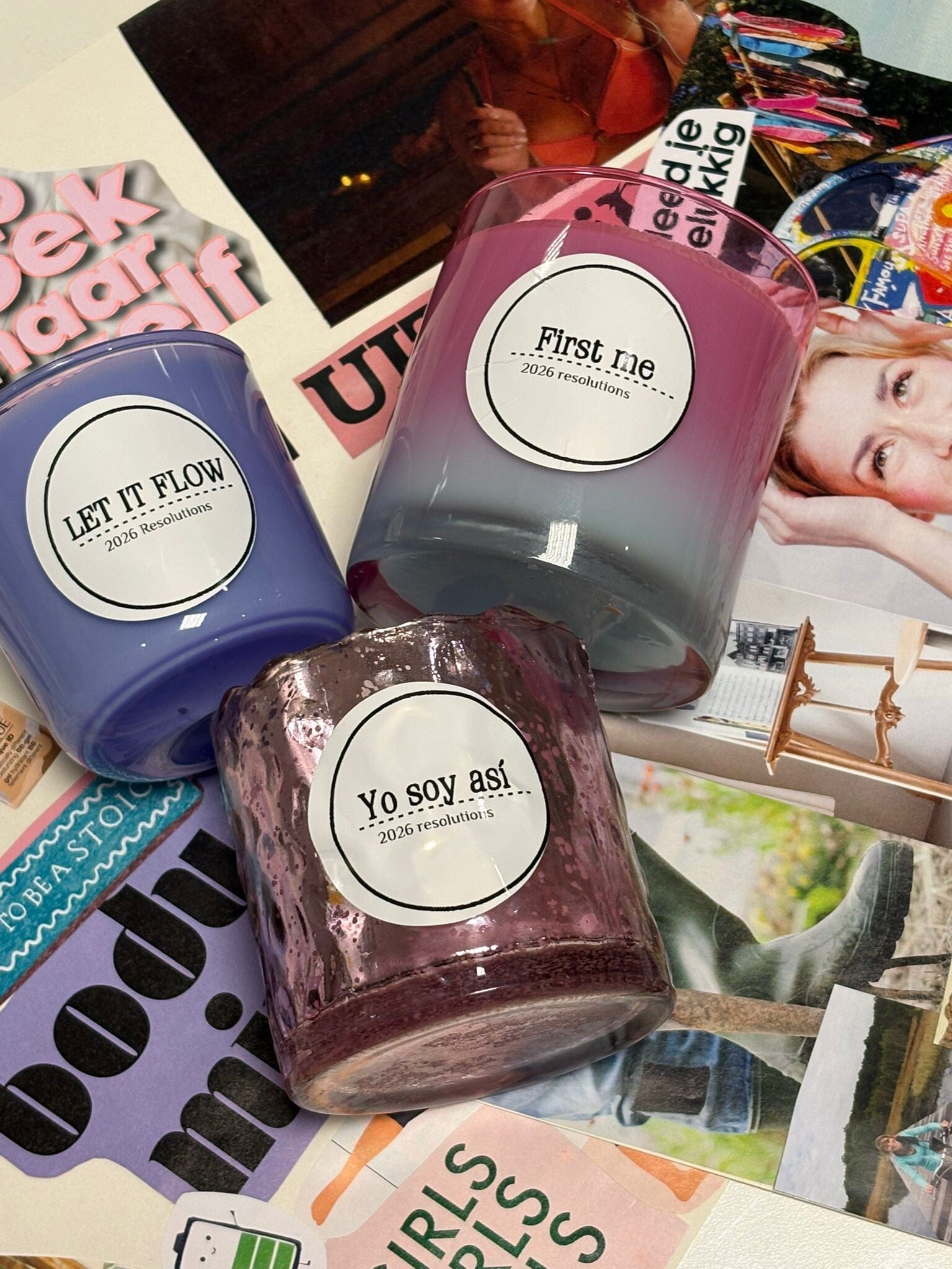 Persoonlijke Lichtpunt kaars met betekenisvolle decoraties tijdens een workshop
