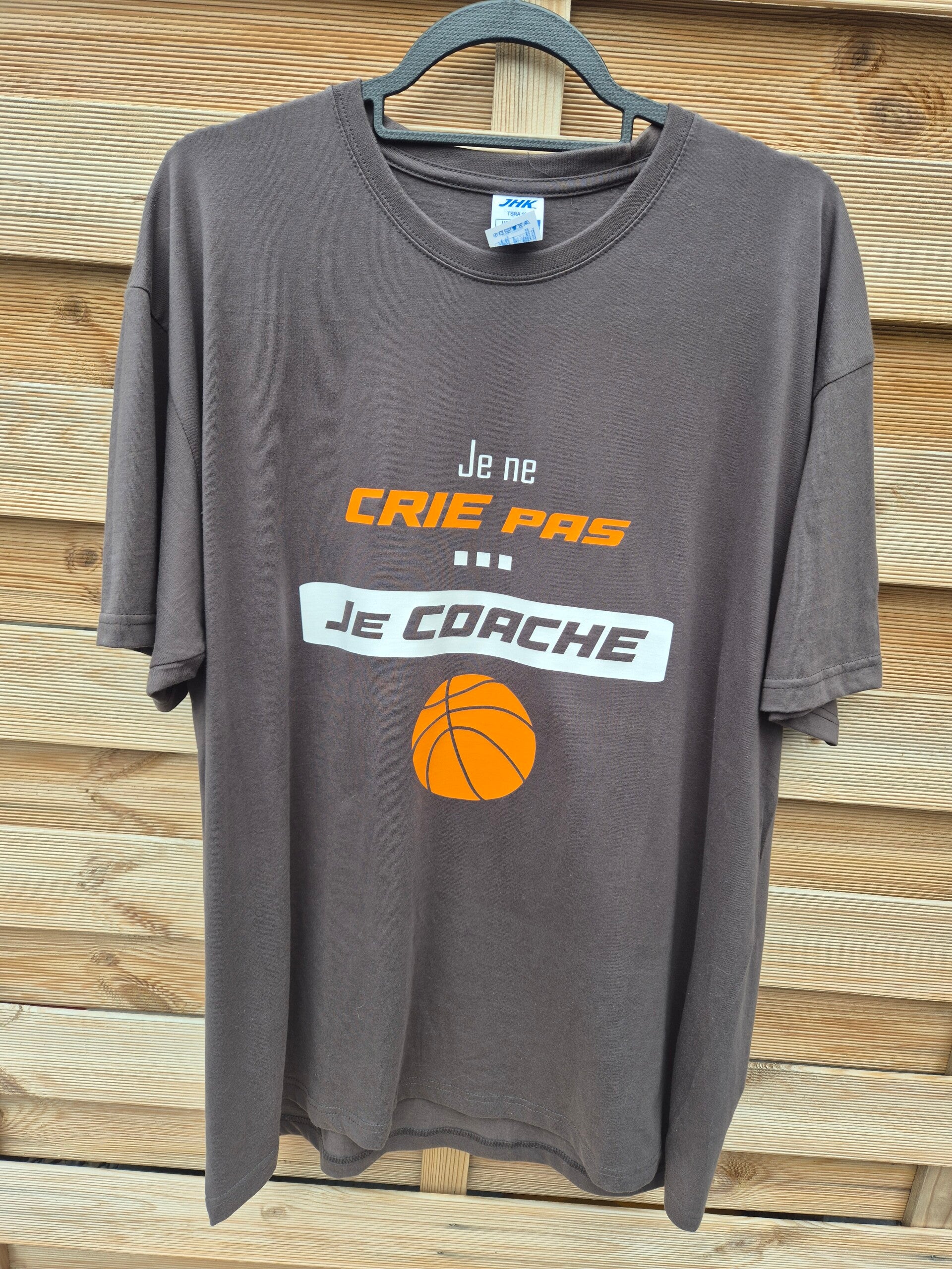 T-shirt coach