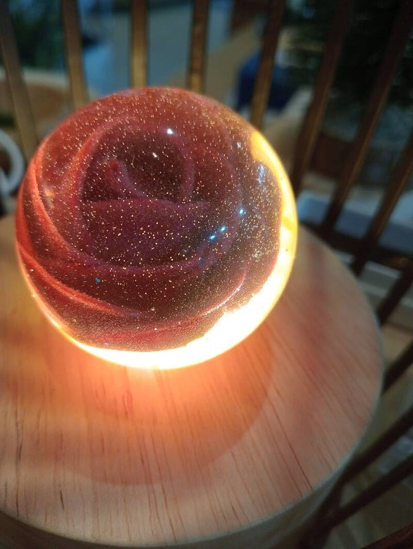 Orgonite rose rouge