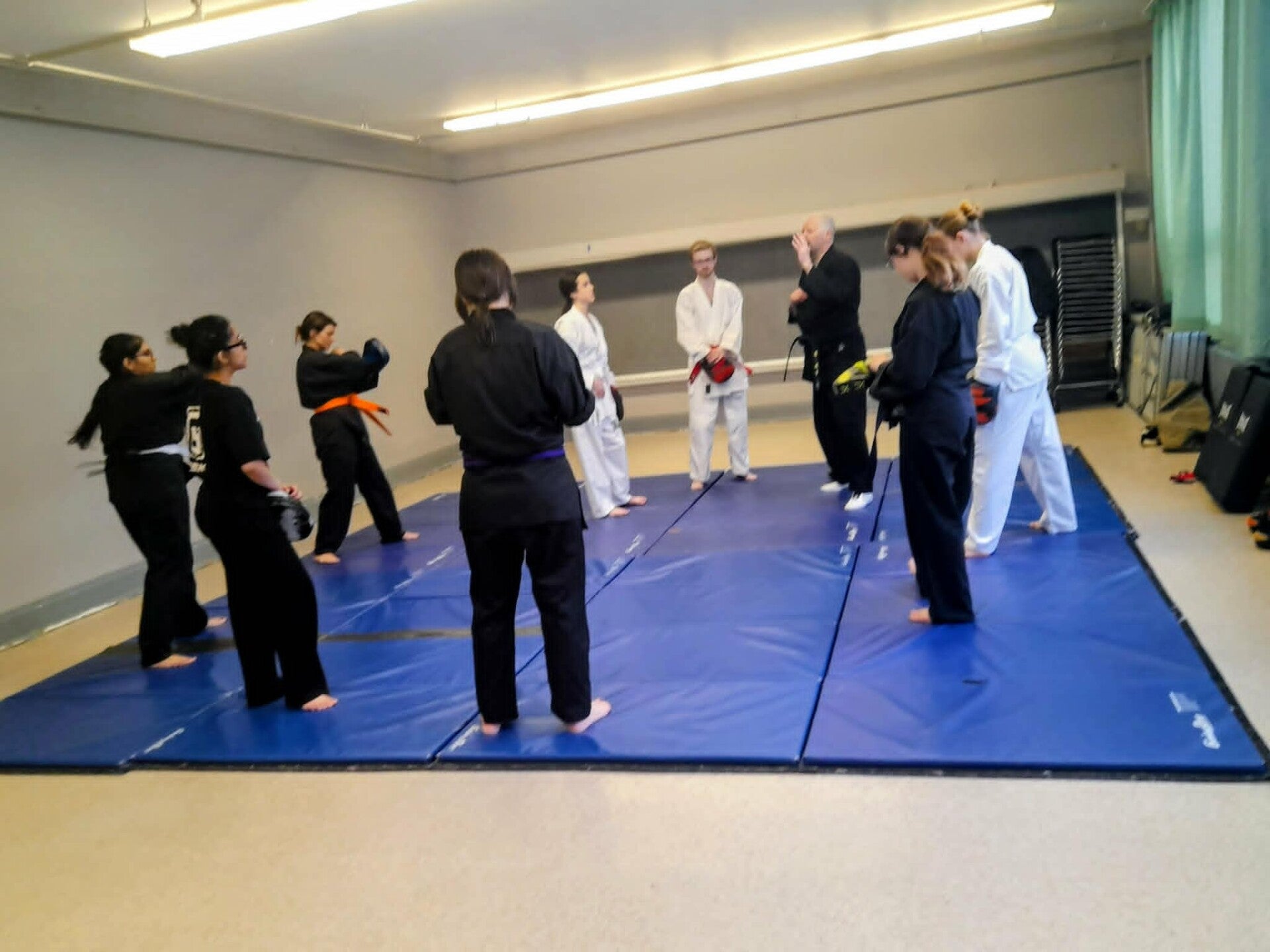 pkoenix karate students training and socializing