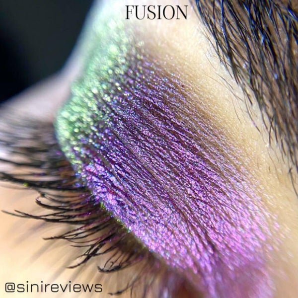 Multichrome oogschaduw. Fushion