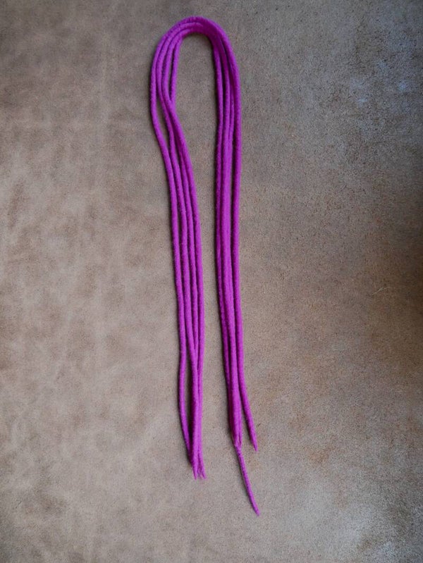 Woldreads. Fel paars.