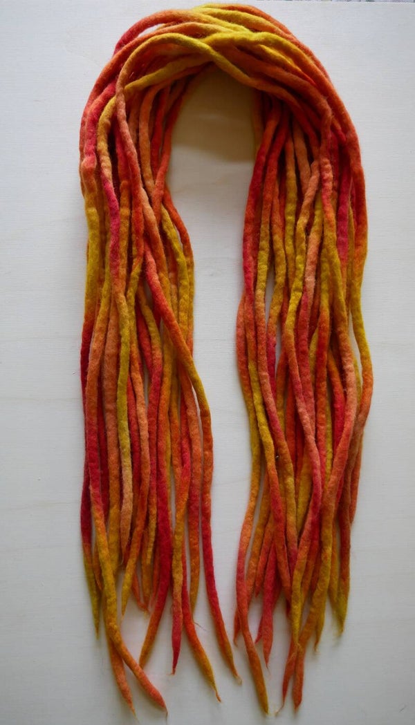 Woldreads. Handgeverfd. Geel/Oranje/Rood.