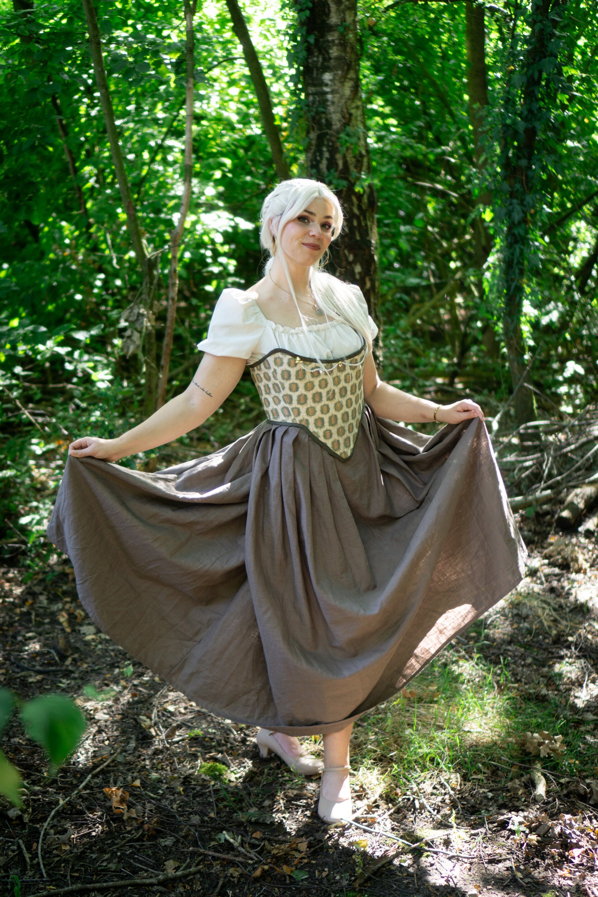 17th century inspired Linnen modern skirt