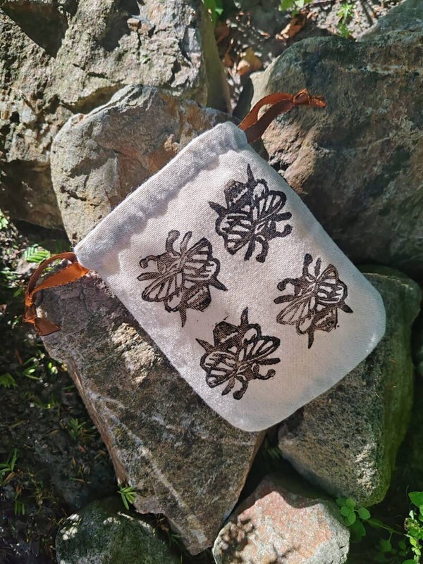 Bij tasje / Bee pouch