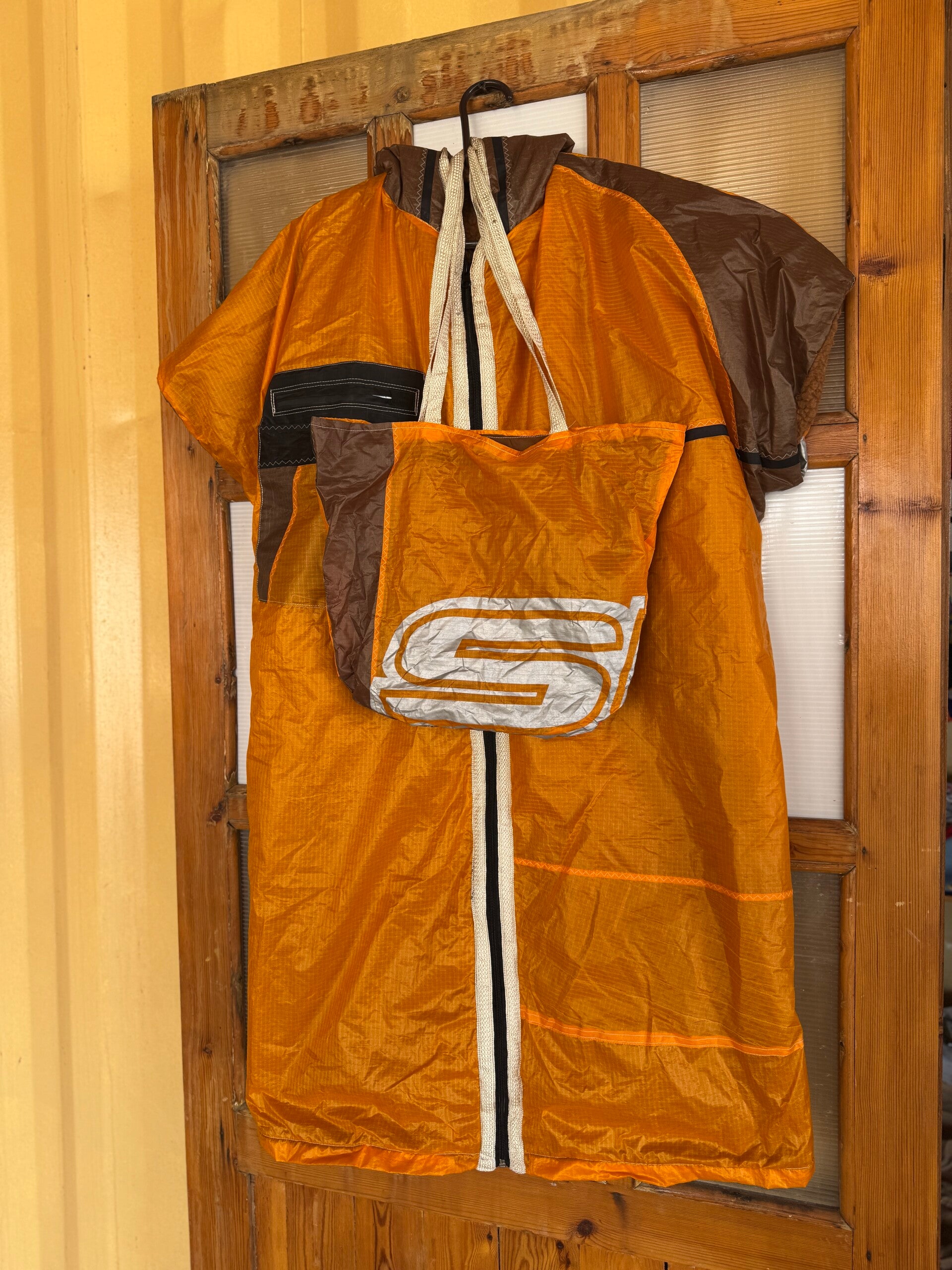 Kiteponcho oranje Unisex