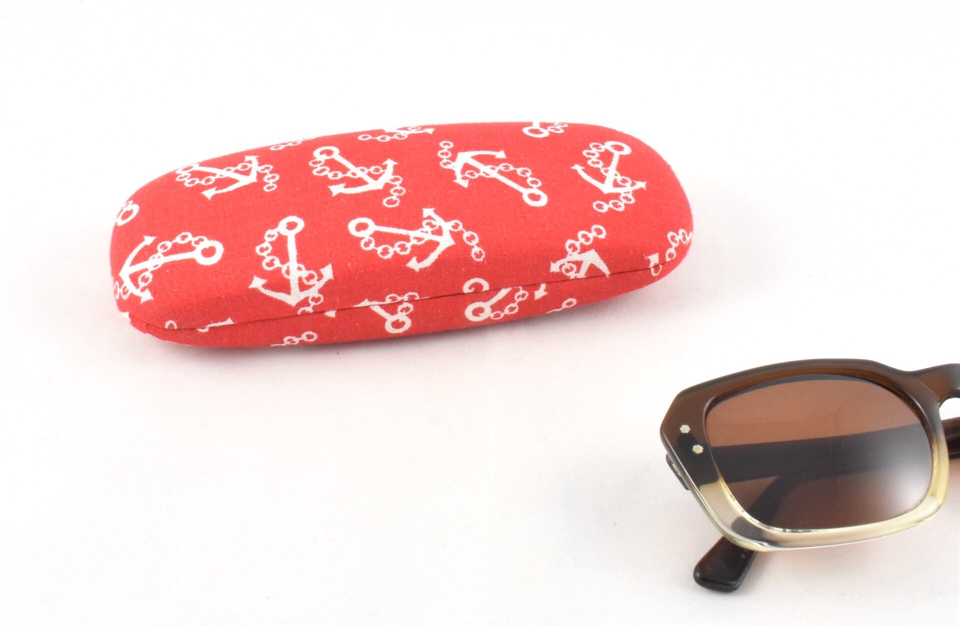 Brüderchen Brillenkoker