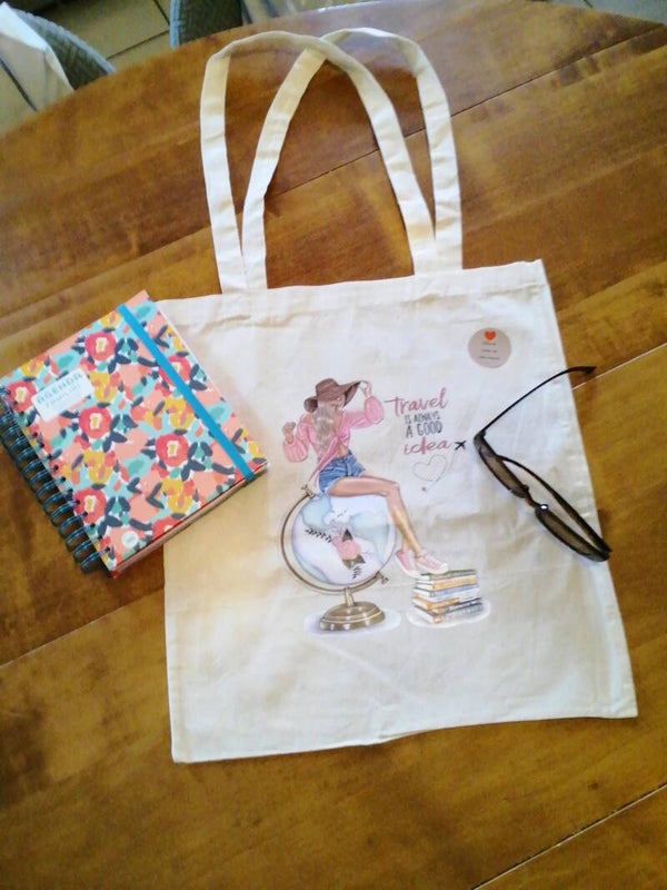 Tote bag