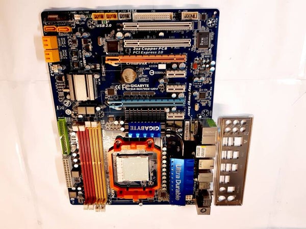 Carte mere GIGABYTE GA-MA790X-UD4 REV 1.0 SOCKET AM2