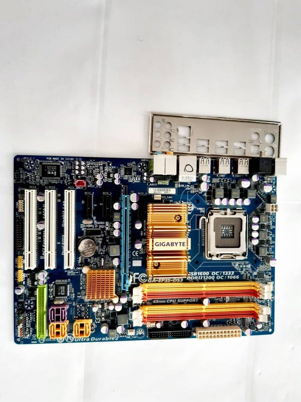 Carte mere GIGABYTE GA-EP35-DS3 REV 2.1 socket 775