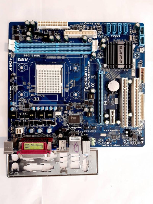 Carte mère GIGABYTE GA-M68M-S2P SOCKET AM2+/AM3