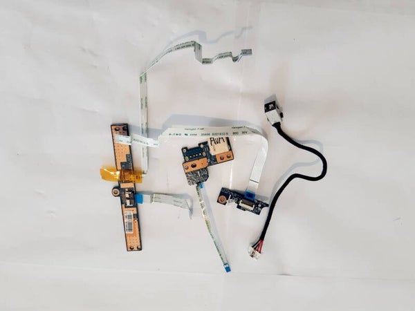 Lot de pieces 01718 TOSHIBA SATELLITE C50D-A-138