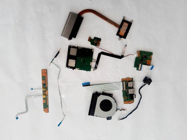 Lot de pieces 01760 TOSHIBA SATELLITE PRO R50-B-119