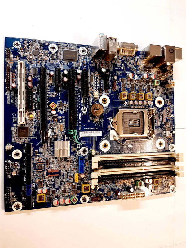 Carte mere HP 660155-001 657134-001 REV 0C SOCKET FM1