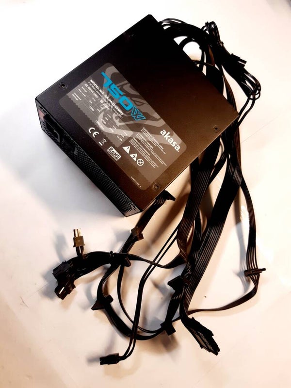 Alimentation AKASA AK-PA075AM05 750W avec 3 cables