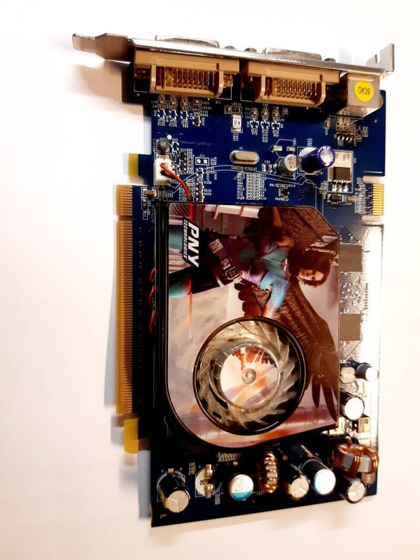 Carte graphique PNY GEFORCE 7600 GT 7600GT 256MB DUAL DVI VIDEO