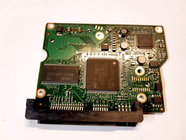 PCB 103867 100535704 REV C SEAGATE ST3320418AS 9SL14C-544 CC68 45K0404 45K0409