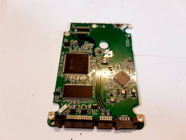 PCB 201860 2060-701543-003 REV B WESTERN WD3000HLFS-01G6U3 DCM EHCV2H DCX