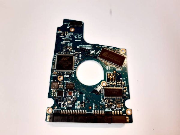 PCB 201904 G003138A A5A003138010 A TOSHIBA MQ01ABD032 AAE AA01/AX002J VQ4