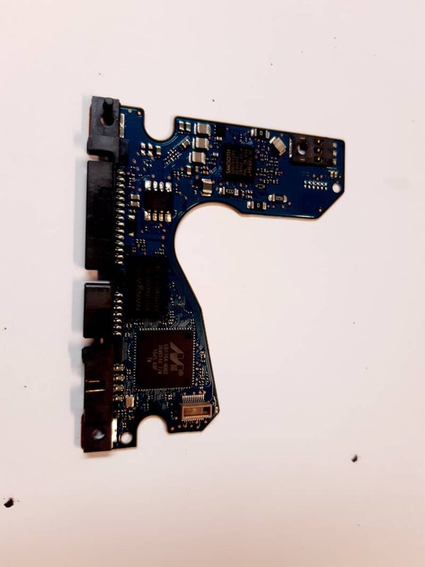 PCB 201927 100809471 REV A SEAGATE ST1000LM035 PN 1RK172-070 FW LVM1 Site WU PN