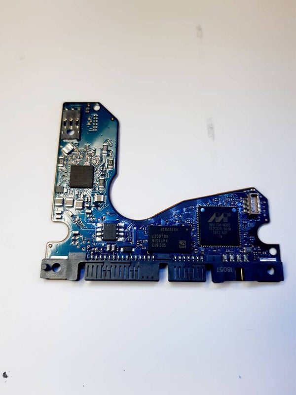 PCB 201972 100809471 REV A SEAGATE ST1000LM035 PN 1RK172-021 FW RSM7 Site TK CT