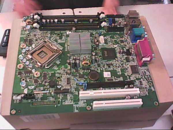 carte mere DELL CN-0200DY-13740 REV A00 socket 775 OPTIPLEX 780 DT