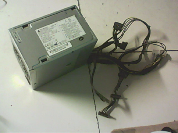 Alimentation DELTA ELECTRONICS DPS-400AB-13 A REV 01 619397-001 619564-001 400W