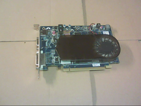 Carte graphique DELL CN-08F60V Radeon HD 6670 1GB VGA DVI HDMI