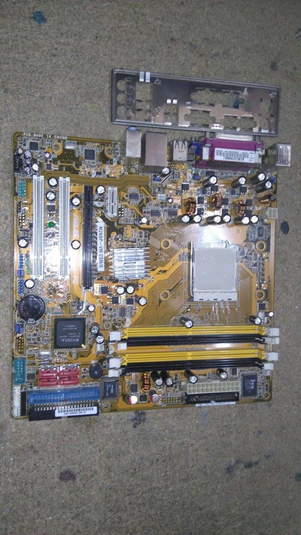 Carte mere ASUS M2NBP-VM CSM/S REV 1.01G SOCKET AM2