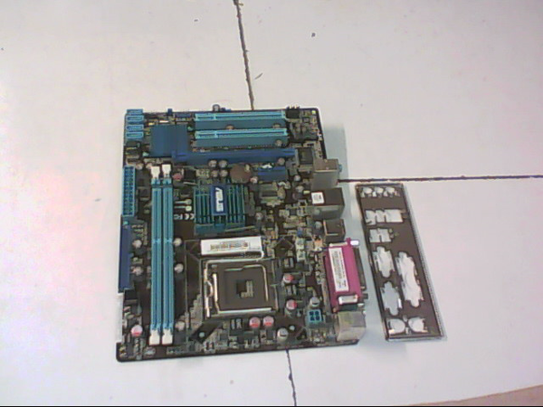 Carte mere ASUS P5G41T-M LX2/V REV 1.02G socket 775